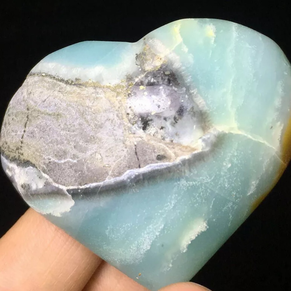 Carribean calcite blue aragonite Gemstone hearts - Picture 8 of 8